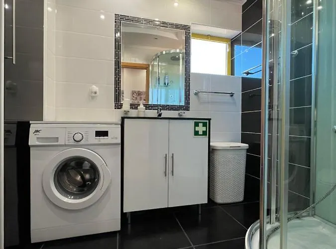 Daire Da Rocha, Wi-fi Gratuito By S&bp